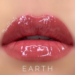 EARTH LipSense